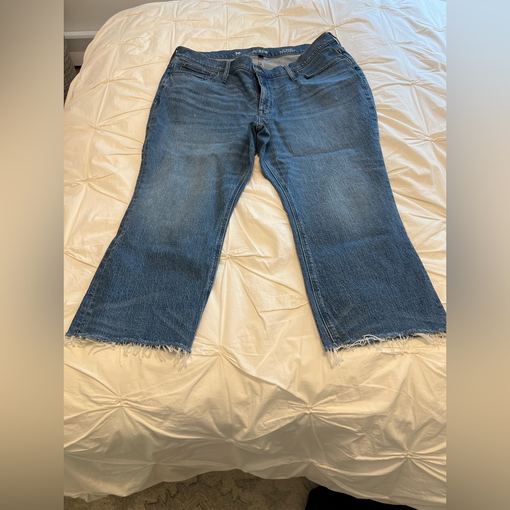 J. Crew Women’s 9” Demi Boot Crop Jeans Clyde Wash Raw Hem Size 36 - Picture 7 of 9